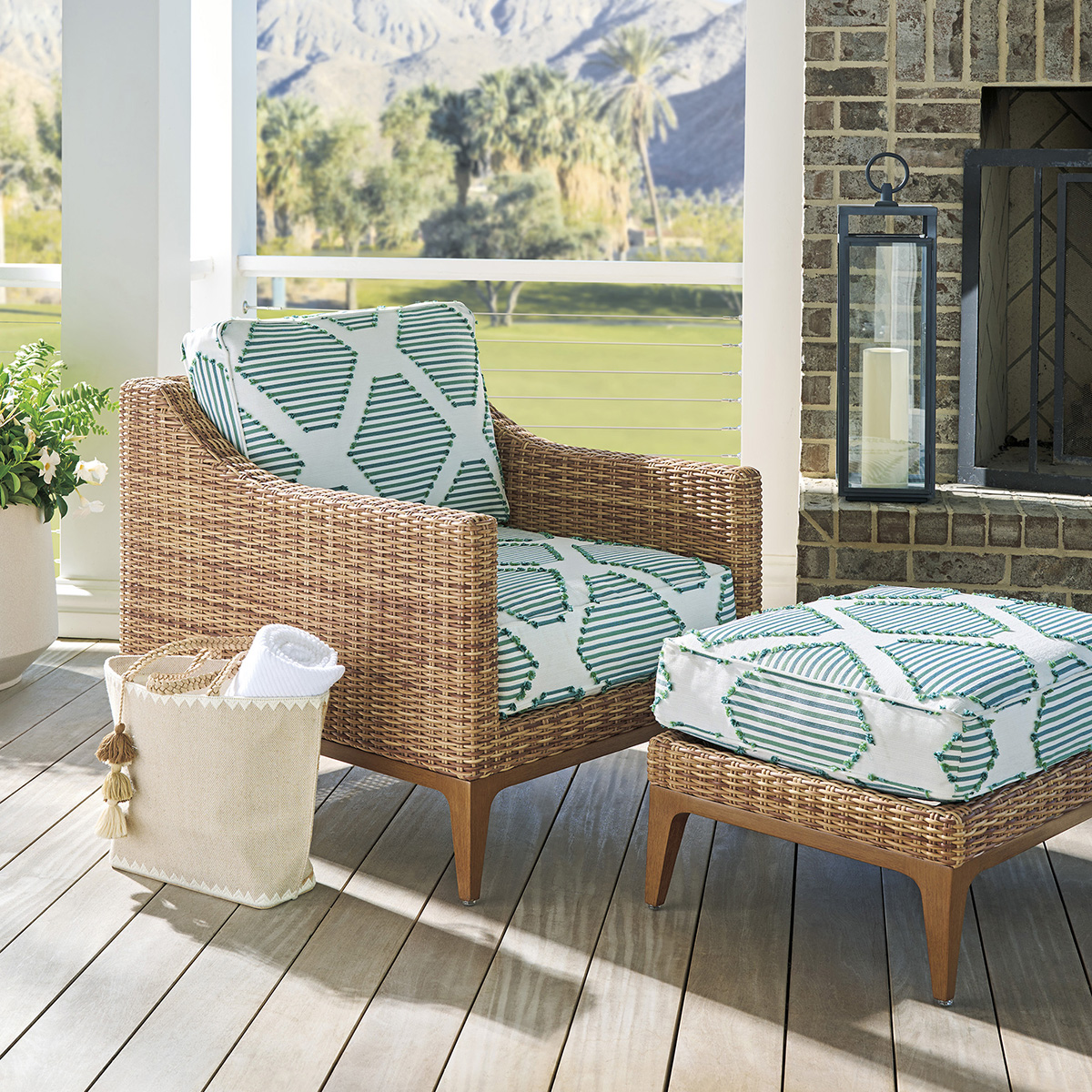 Tommy Bahama Palm Desert Poolside Wicker Lounge Chair and Ottoman Set - TB-PALMDESERT-SET4