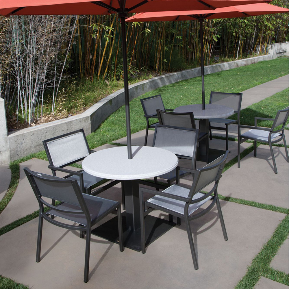 Cabana Club Sling Outdoor Dining Set for 4 with Umbrella Top Table