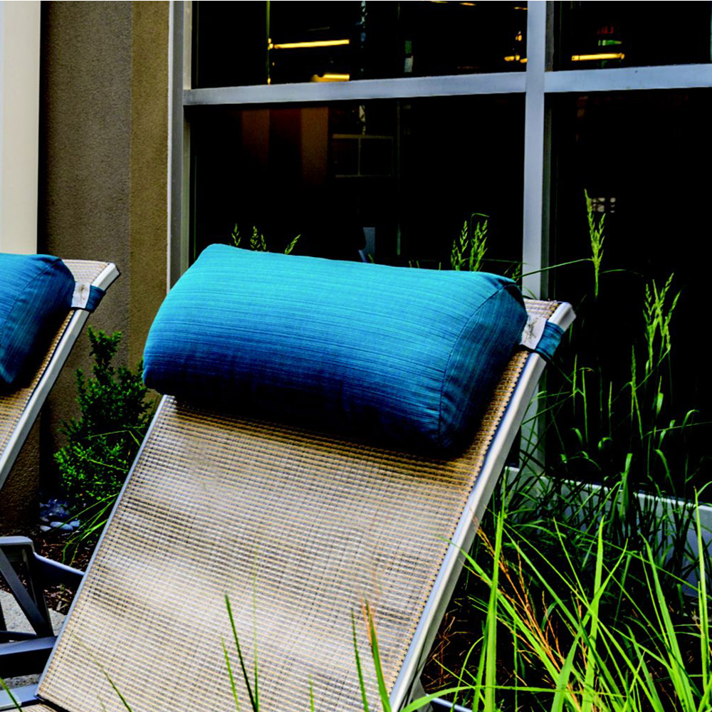 Outdoor chaise headrest clearance pillows