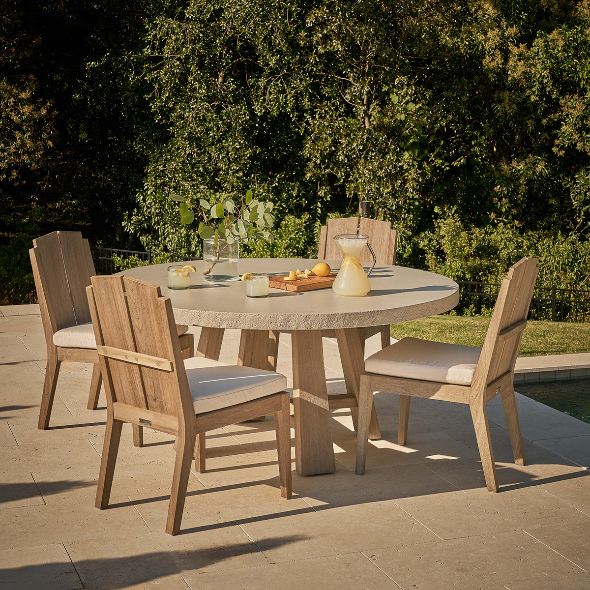 Universal Saratoga Teak Dining Set with Concrete Table - UN-SARATOGA-SET4