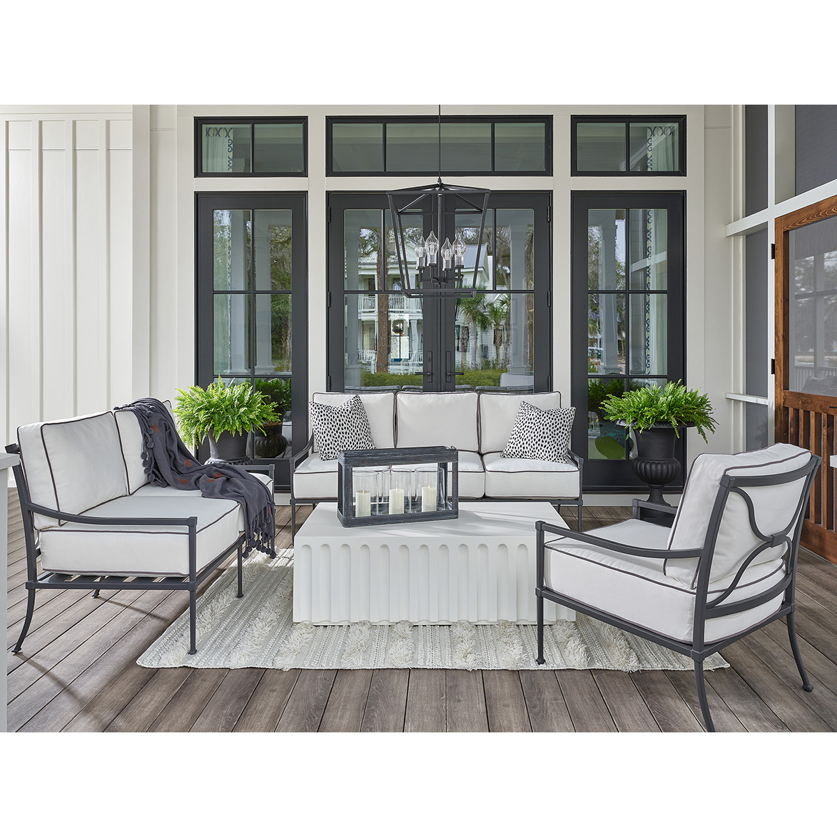 Universal Seneca Patio Set - UN-SENECA-SET1