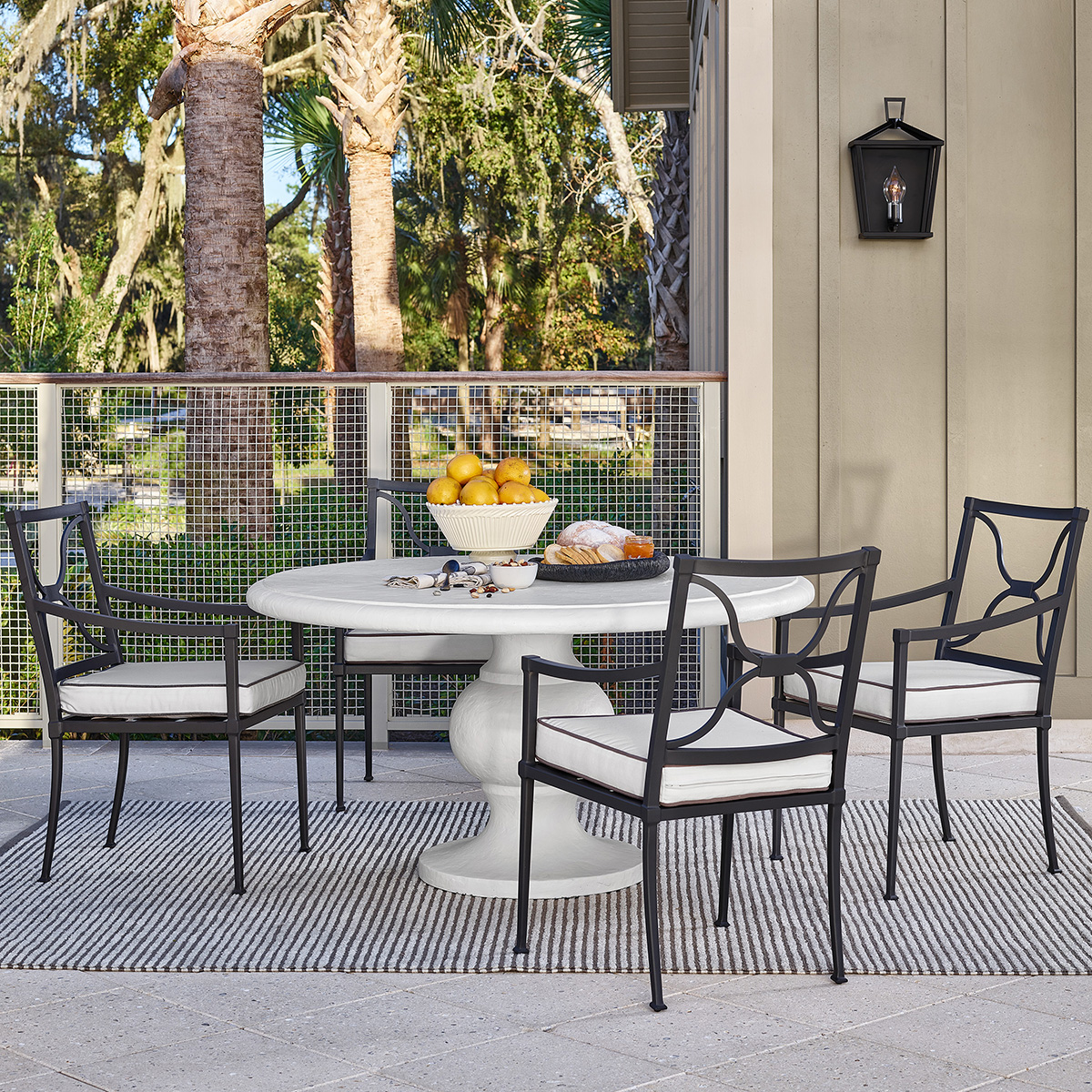 Universal Seneca Round Outdoor Dining Set - UN-SENECA-SET2